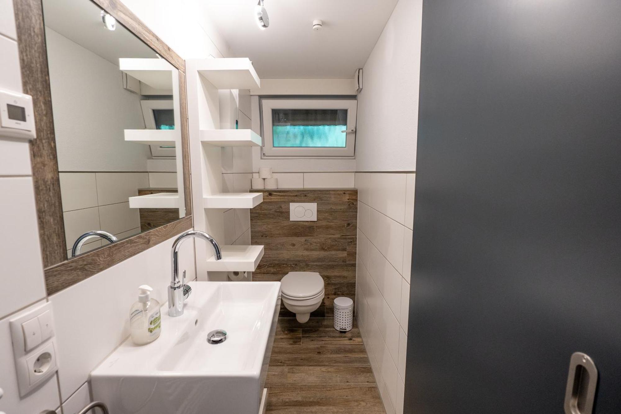 آدناو Guesthouse Cockpit المظهر الخارجي الصورة